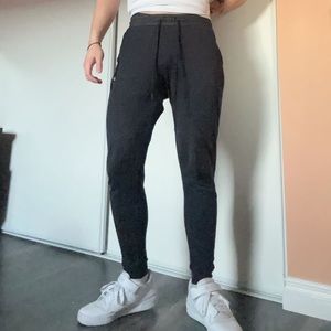 nike men’s small skinny fit joggers